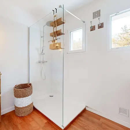 Stunning In With Kitchen